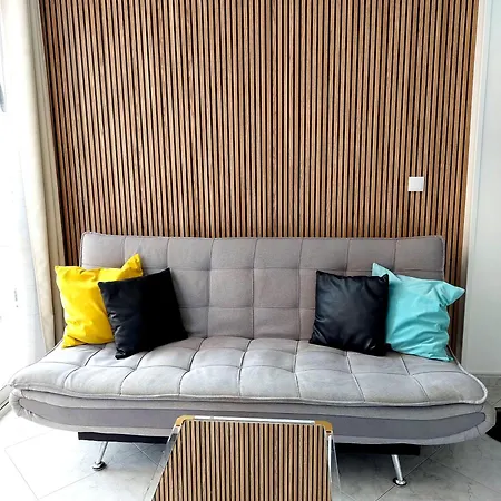 Appartement 48 *
