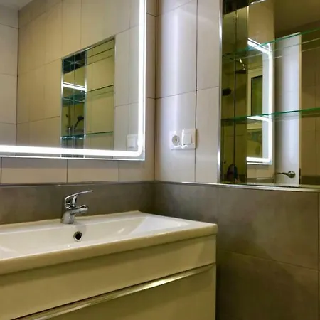 Apartment 48